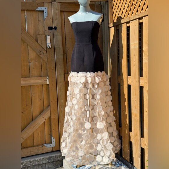 🆕 BRONX & BANCO 🧿 NWOT Harper Strapless Beige and Black Gown, Sz M US 6 - Picture 4 of 15